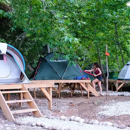 Camp Meeting Point Kamp alanı *